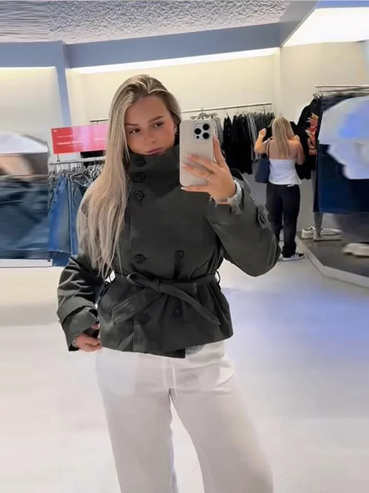 Windbreaker jacket 2025 new retro lapel design with double breasted straps versatile long sleeved short style